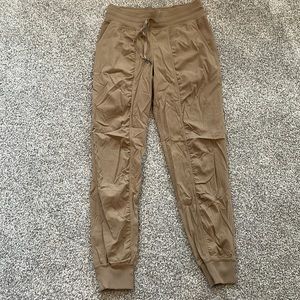 Lululemon tuxedo jogger